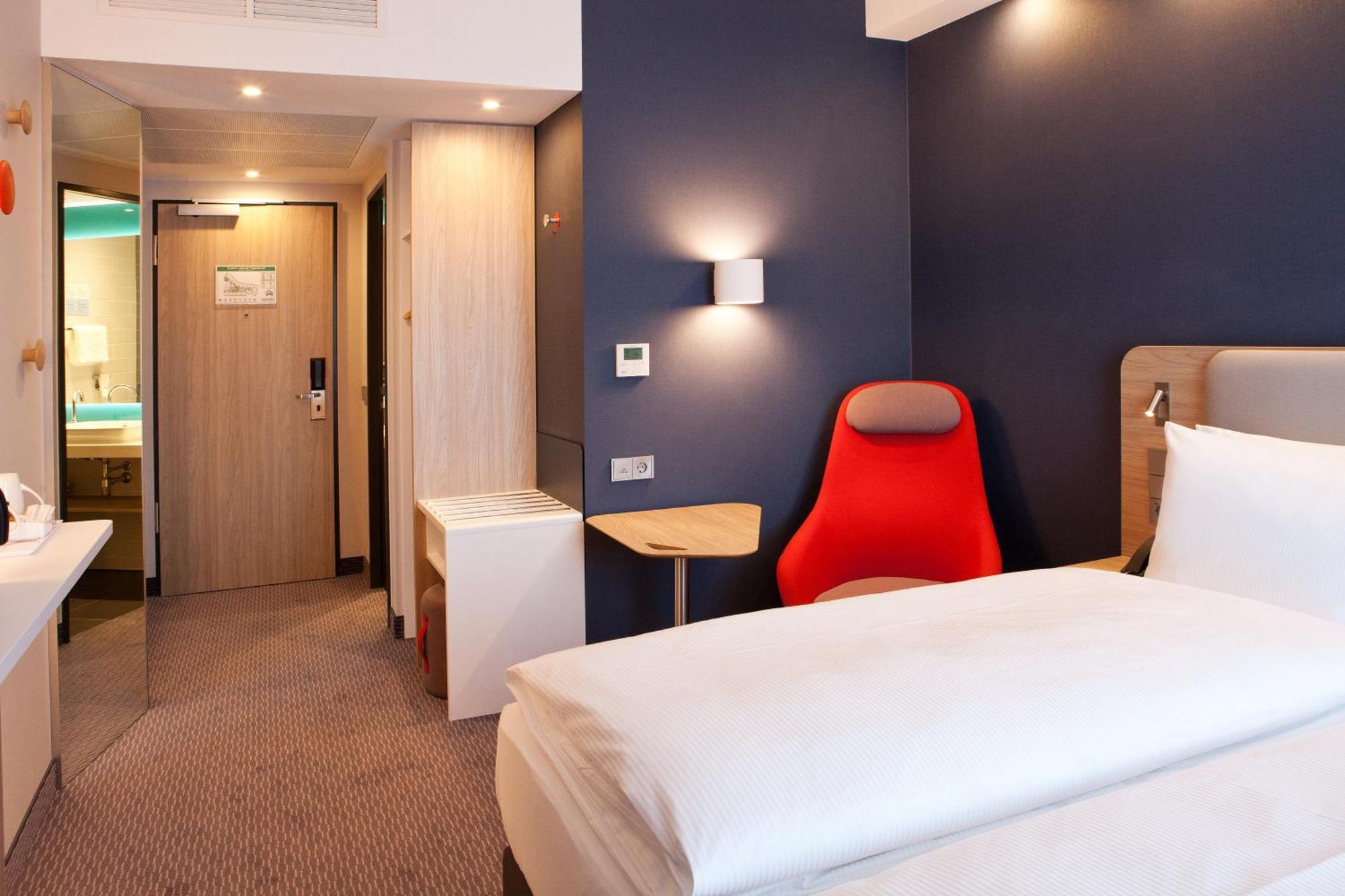 Holiday Inn Express - Offenburg By Ihg Εξωτερικό φωτογραφία